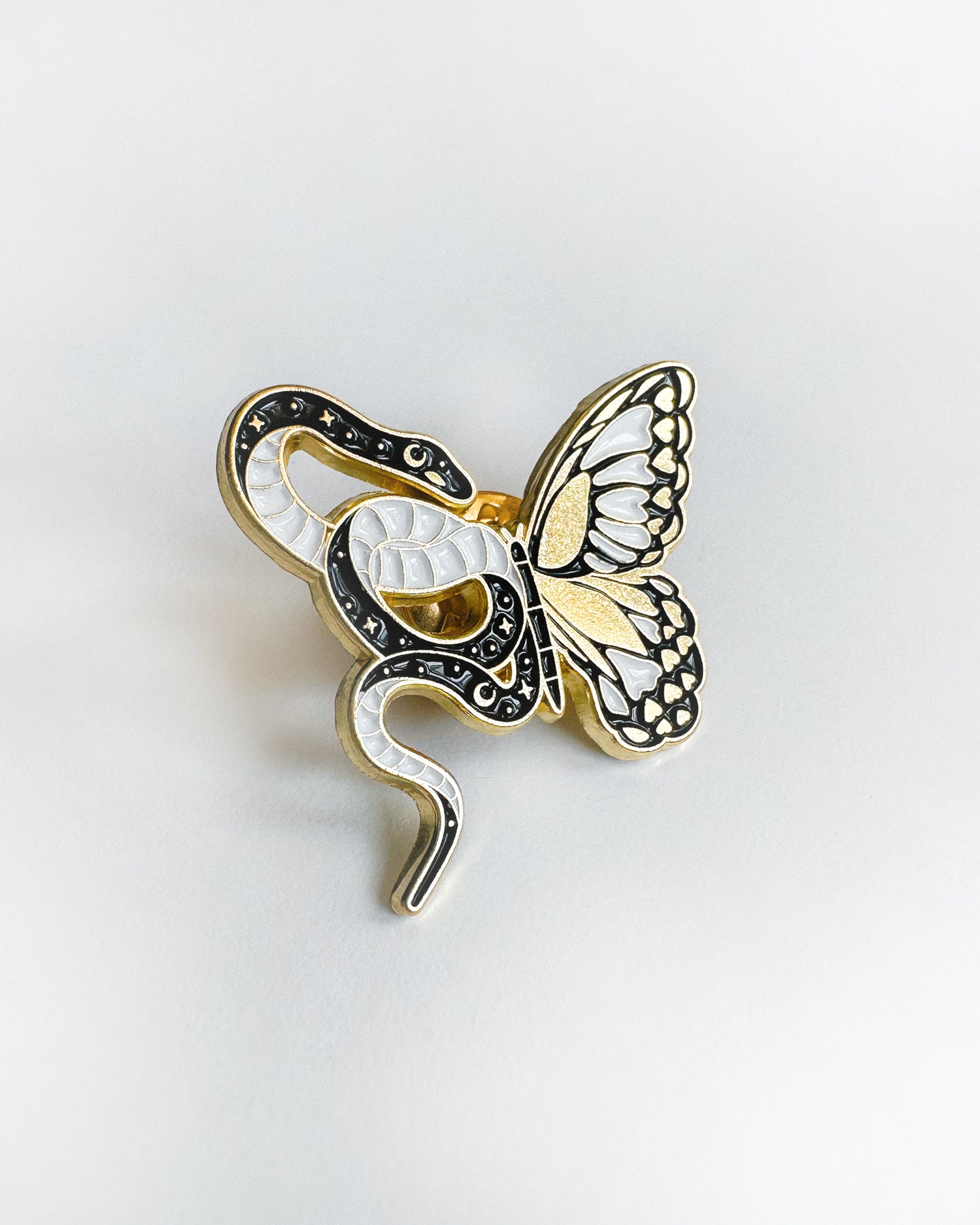 Pin “Butterfly & Snake”